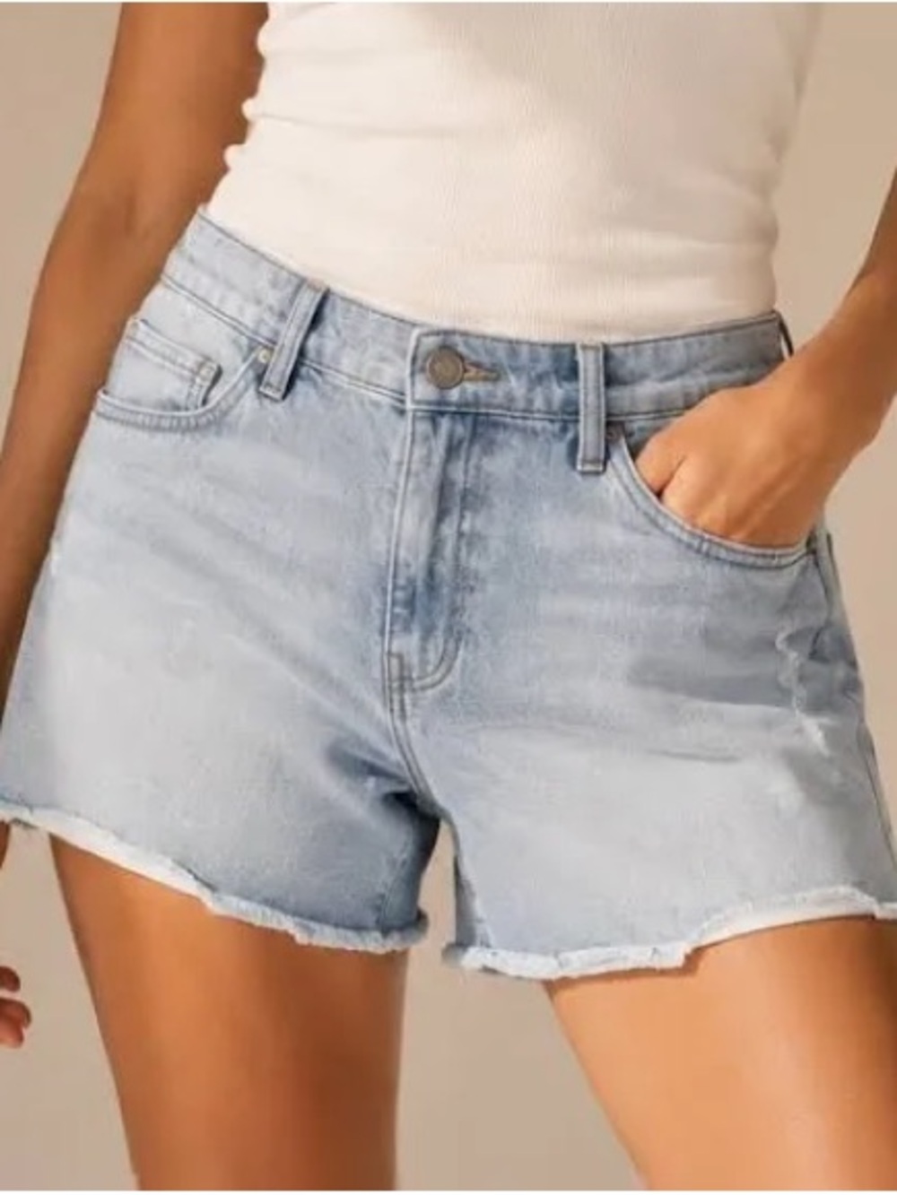 KUT from the Kloth High Rise Distressed Denim Shorts Light Wash Raw Hem Size 6